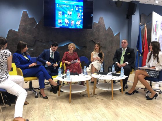 Održana panel diskusija „Upoznajmo Evropsku uniju iz perspektive Erasmus+ korisnika”